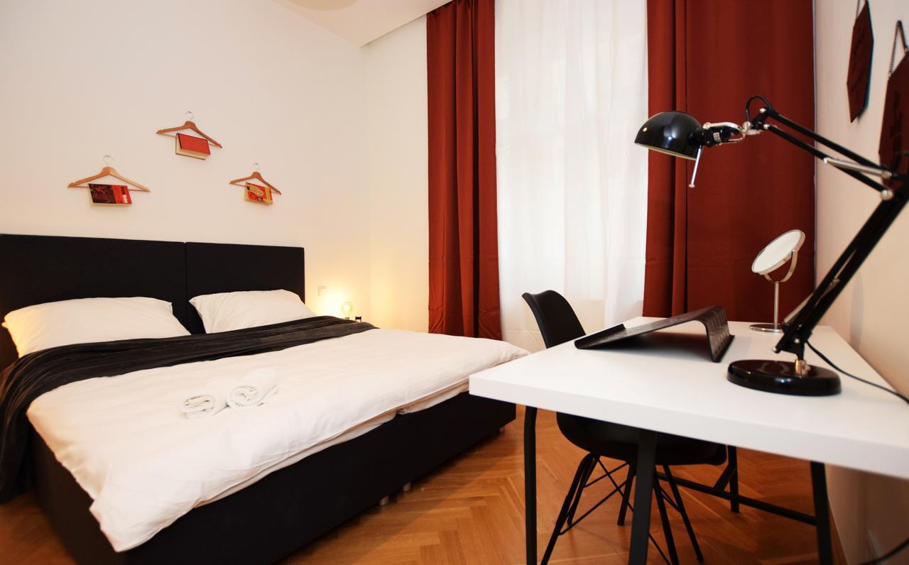 Rehorova Apartments Prague Room photo