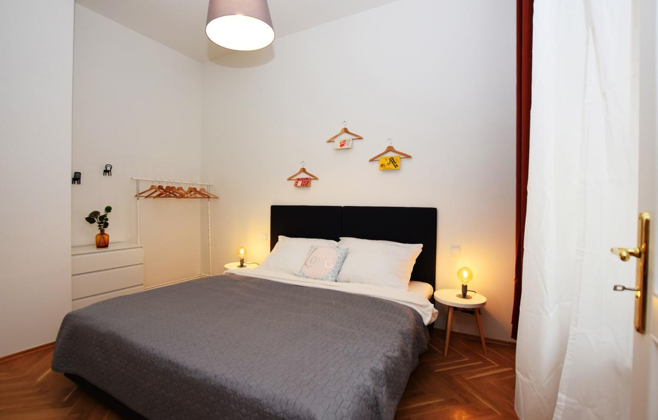 Rehorova Apartments Prague Room photo